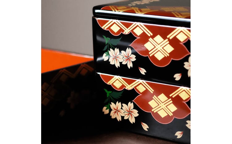 秀衡塗 秀衡さくら重(3段・7寸) / 漆器 食器 重箱 お重 漆塗 うるし