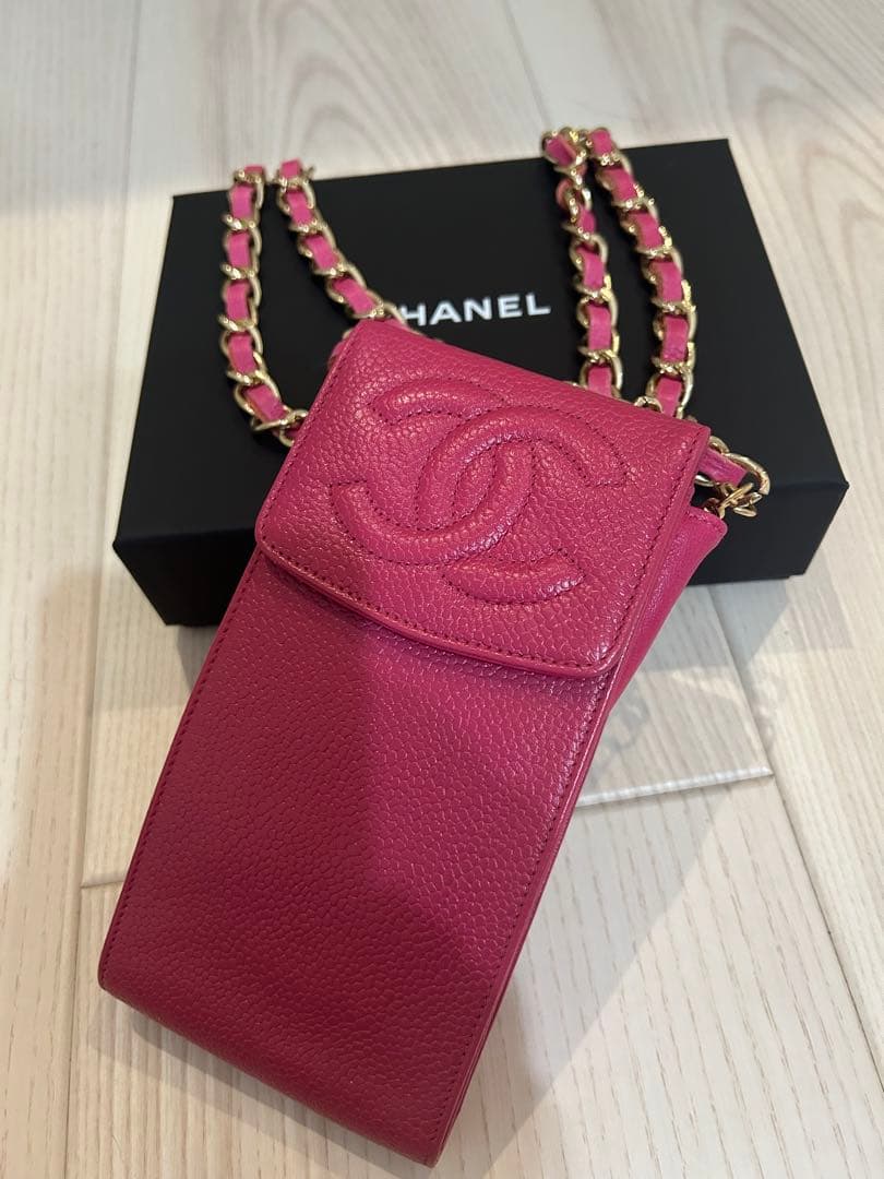 CHANEL ピンク レザー スマホケース CHANEL ピンク レザー iPhoneケース シャネル風 スマホケース17/17pro